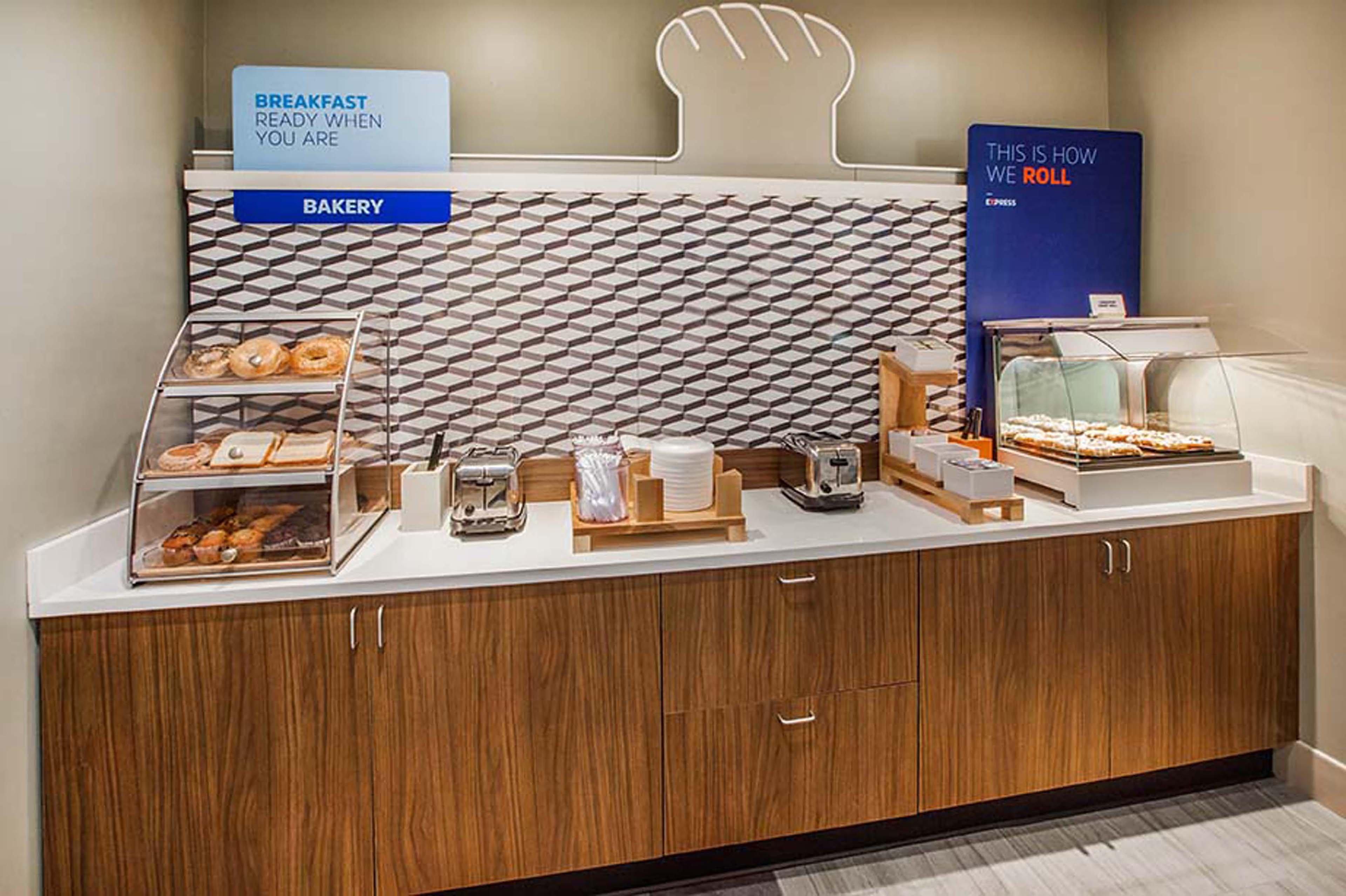 Holiday Inn Express & Suites Macon North By Ihg Exteriér fotografie