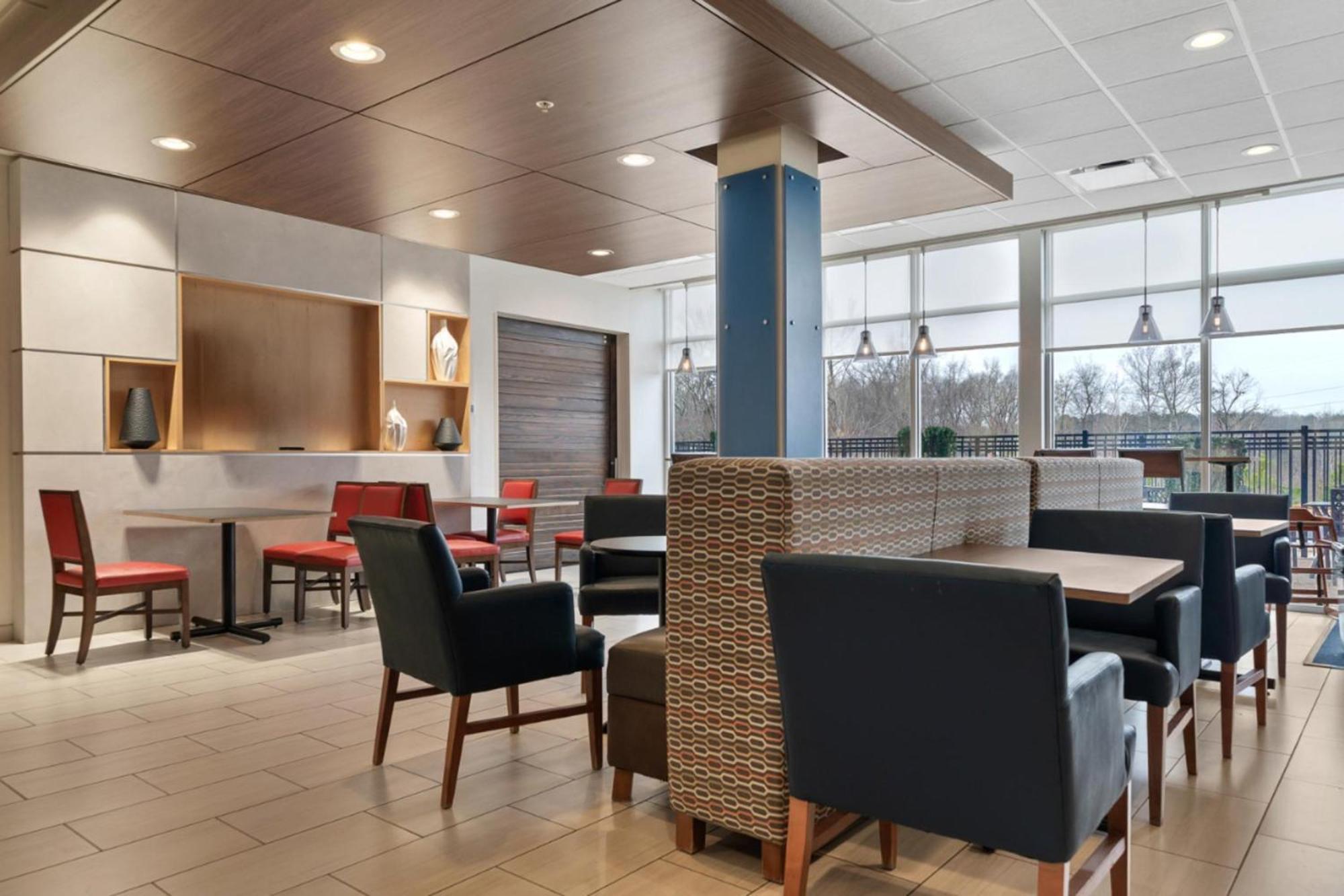 Holiday Inn Express & Suites Macon North By Ihg Exteriér fotografie